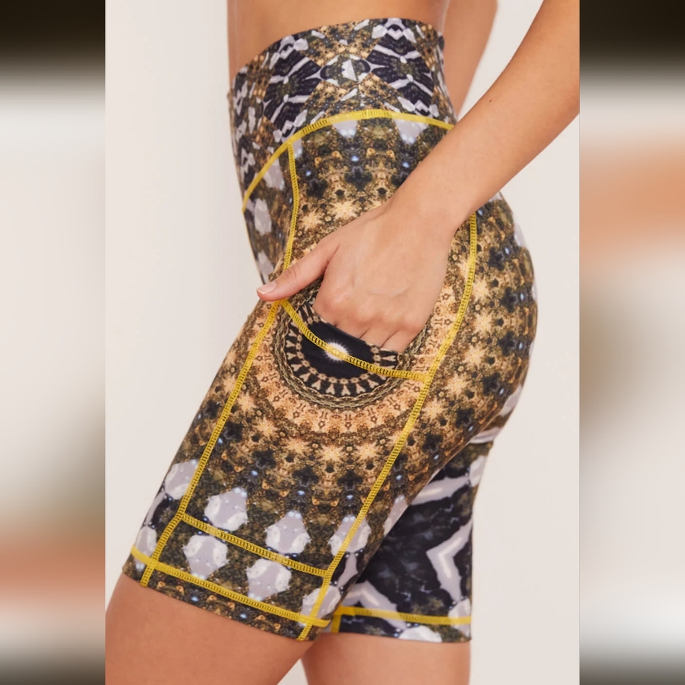 Wolven pocket bike short noor pattern size medium